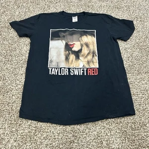 Maglietta Taylor Swift Red Concert Tour 2013 donna media nera grafica Gildan - Foto 1 di 9
