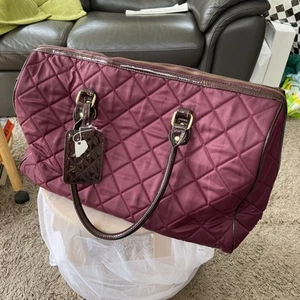 M&S Quilted Overnight Bag Burgundy With Burgundy Patent Handles And Piping - Picture 1 of 9