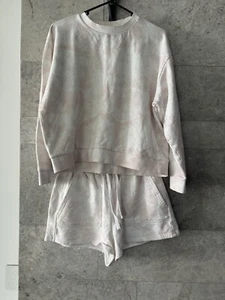 Forever New two-piece shorts and jumper pale pink tie-dye S/M In Great Condition - Picture 1 of 8