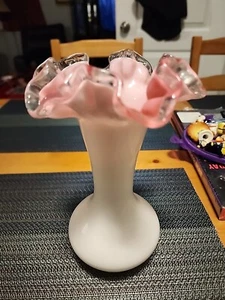 Fenton Silver Crest Peach Ruffled Crimped Edge Vase 8" Pre-Logo - Picture 1 of 7