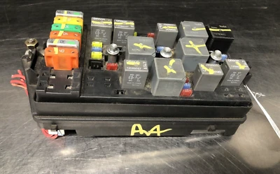 Saturn VUE 2006 2007 2,2 bahía de motor caja de fusibles relé centro fabricante original Foto 1 de 4