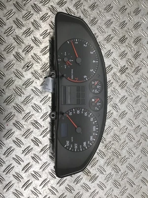 Tacho Audi A4 (8D, B5) 1.8 92kW 125PS 8D0919861H Kombiinstrument - Bild 1 von 2
