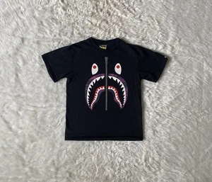 Camiseta BAPE A Bathing Ape púrpura camuflada mandíbula de tiburón para hombre talla pequeña Nowhere Co - Imagen 1 de 8