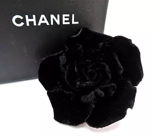 Authentische CHANEL schwarze Velours Blumendesign Brosche Anstecknadel #60048A - Bild 1 von 9