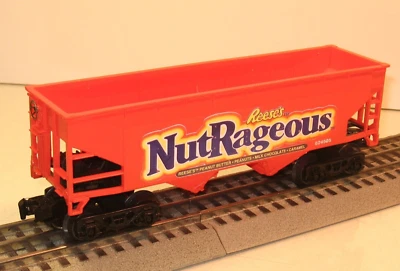 K-LINE 624505 Reese's Nut Rageous Center Flow Hopper Car - Image 1 of 4