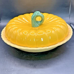Plato de pastel de calabaza cubierto vintage y receta c 1980 tapa en forma de Betty Crocker - Imagen 1 de 5