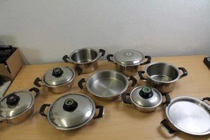 8x AMC Kochtöpfe Topf Pfanne mit Deckel stark Gebraucht - Bild 1 von 16