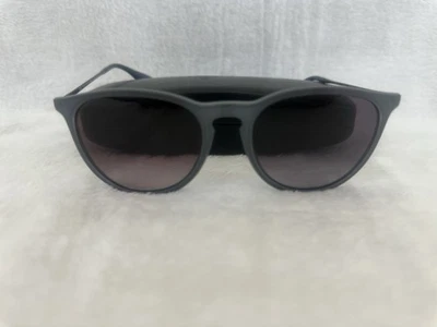 Gafas de sol Ray-Ban para mujer RB 4171 6592T3 Erika transparentes Foto 1 de 4