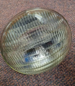 GE PAR64 1000w GX16D lamp - Picture 1 of 3