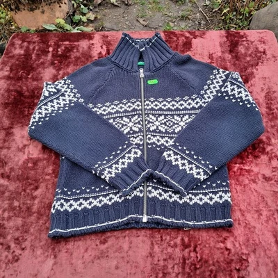 Suéter Benetton Niños con Cremallera con Patrón de Vacaciones — Ideal para la Temporada de Navidad Foto 1 de 4