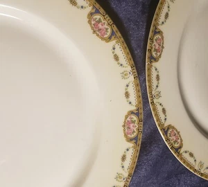 4 Vintage Limoges T&V Speiseteller, 9,75", lvory/rosa, blau gold, sehr guter Zustand, Frankreich - Bild 1 von 11