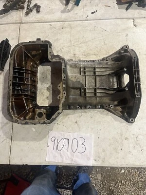 Sección superior del cárter de aceite Mercedes R170 SLK320 CLK320 E320 M112 tracción trasera 1120140702 OEM Foto 1 de 4