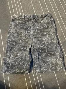 GAP Kids boys Gray shorts sharks size 7 - Picture 1 of 5