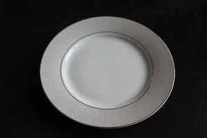 MIKASA "PARCHMENT" L3438 (1) SALAD PLATE - Picture 1 of 3