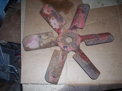 TRACTOR DE GAS MASSEY HARRIS 44 DE COLECCIÓN - VENTILADOR DE MOTOR DE 6 ASPAS - 1952 Foto 1 de 2