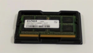 Elpida Laptop Ram 2 GB EBJ21UE913AV0-AE-E PC3-8500S-7-10-FP - Picture 1 of 1