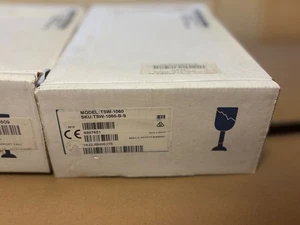 Crestron TSW-1060-B-S 10,1 pollici Touch Screen, Nero Liscio Con Piastra di Montaggio - Foto 1 di 4