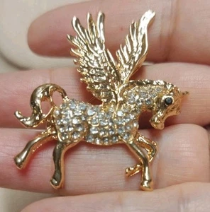 Unicorn Brooch W/ Wings Gold Tone Clear Rhinestone Bling Pin 1.5" NWOT - Picture 1 of 7