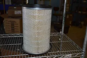 Isuzu Clean Air Filter 2906469100 - Picture 1 of 4
