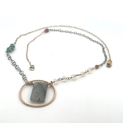 Collar de dos tonos de labradorita con cuentas de piedras múltiples rellenas de oro Jane Diaz de diseñador Foto 1 de 4