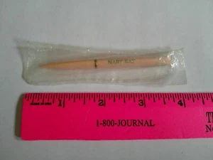 Mary Kay Pink Twist Up Use Eye Shadow Brush Sable Tip NOS Sealed Vintage FreShip - Picture 1 of 8