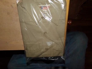 Dickies Shirt Boys Size 16 Button Up Long Sleeve Casual Boys NIP - Picture 1 of 5