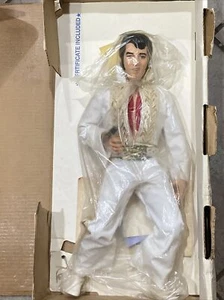 Muñeca de colección 21 pulgadas 1984 Elvis Presley - 2da en colección de celebridades World  - Imagen 1 de 10