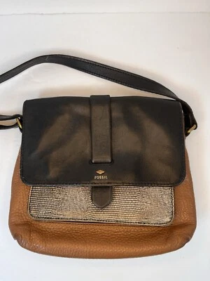 Bolso Bandolera Mujer Fossil Kinley Cuero Guijarro Negro Marrón Acento Serpiente Foto 1 de 4