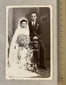 1930's original Chinese Wedding Bride & Groom photo postcard Studio Lee Kwai - Picture 1 of 2