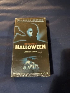 John Carpenters 1978 Halloween Extended Version VHS Tape Horror Rare - Picture 1 of 5