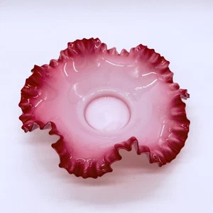 Ciotola sposa vintage Art Glass bianco cassa mirtillo ombretto crest trasparente arruffata 10" - Foto 1 di 8