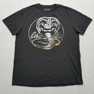 Camisa Cobra Kai Para Hombre Grande Negra Manga Corta Cuello Redondo Foto 1 de 4