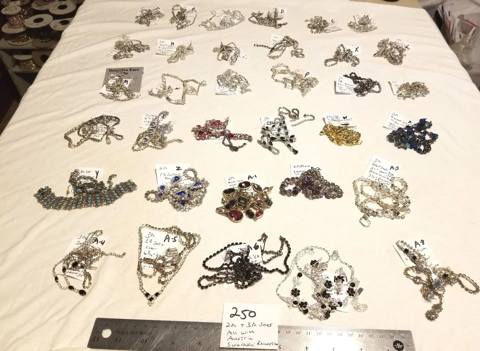 Conjunto austriaco de 2 y 3 piezas de cristal estrás joyería collar pulsera pendiente perforador Foto 1 de 1