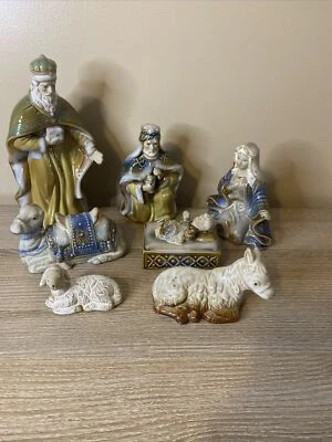 Juego de figuras de porcelana brillante de 9" de belén de 7 piezas Holiday Home Gardens Foto 1 de 4