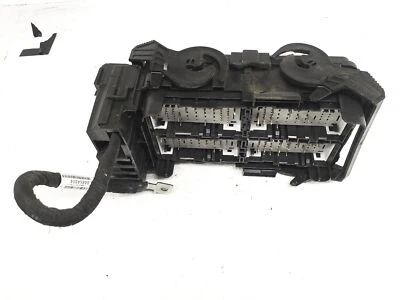 2019-2023 Chevrolet Malibu 1.5L Under Hood Engine Fuse Relay Box Unit 84586305 - Image 1 of 4