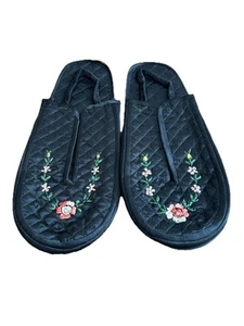 Vintage Women's Japan Travel Slippers 6-7.5 leather Sole hand embroidered - Picture 1 of 8