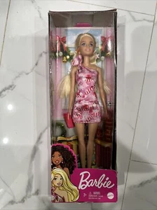 Barbie Holiday Doll - Blonde Hair - Picture 1 of 2