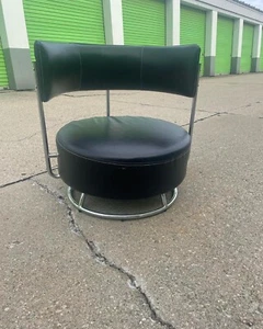 black leather spin chair - Picture 1 of 4