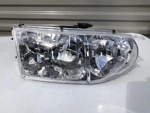 Headlight For 99-2000 Nissan Quest Quest 1999 2002 Passenger Side w/ bulb - Foto 1 di 4