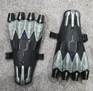 Marvel Avengers Black Panther Claw Glove Toy Lights Sound Tested - 2017 - Bild 1 von 5