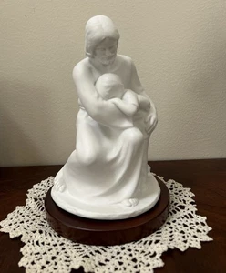 Vintage 2002 Hansen Classics Porzellan Figur IN THE ARMS OF HIS LOVE Neu in Box  - Bild 1 von 13