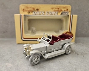 Lledo No 32000 - Diecast Model Of A 1907 Rolls Royce Silver Ghost Car - Picture 1 of 4