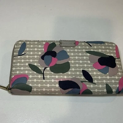 Fossil Emma Zip Around Wallet Retro Pink Flowers Gray Coated Canvas Faux Leather - Image 1 of 4