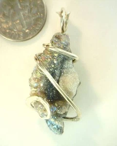 30,42ct Titan Quarz Druzy Anhänger in Sterlingsilber gewickelt - Bild 1 von 4