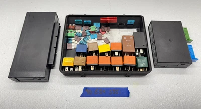 BMW E34 535i Fuse and Relay Slot. CCM. OEM Parts 1990 - Image 1 of 2