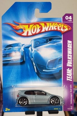 Equipo Hot Wheels 2008: Volkswagen #132 Metalflake azul claro Volkswagen Golf GTI Foto 1 de 2
