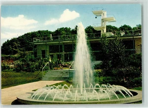 39197527 - 8720 Schweinfurt Schwimmbad Brunnen Schweinfurt Stadtkreis Foto AK - Bild 1 von 2