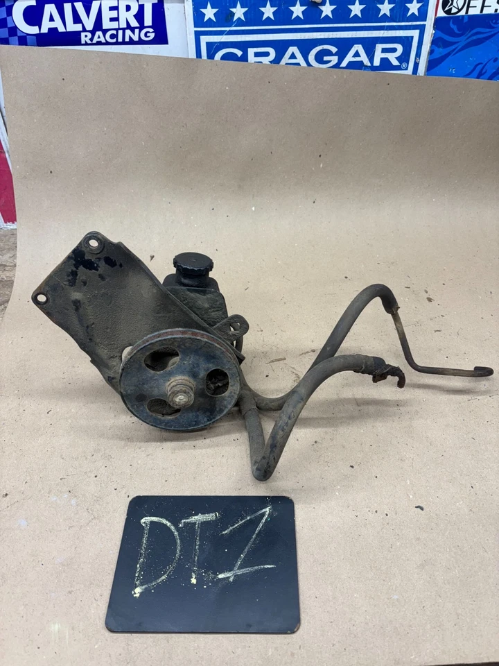 1981 83 84 86 1987 DODGE D100 D150 W100 1/2 Ton Power Steering pump with bracket - Image 1 of 4