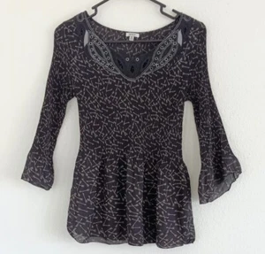 Nicola Women's Black Arrow Print Peplum Pleated Bell Sleeve Stretch Top Size S - Picture 1 of 7