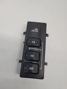 2004 04 GMC SIERRA 2500 4X4 SWITCH 3 BUTTON - Picture 1 of 12